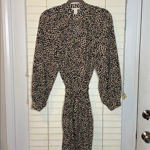 EUC H&M balloon sleeve leopard print dress | 10